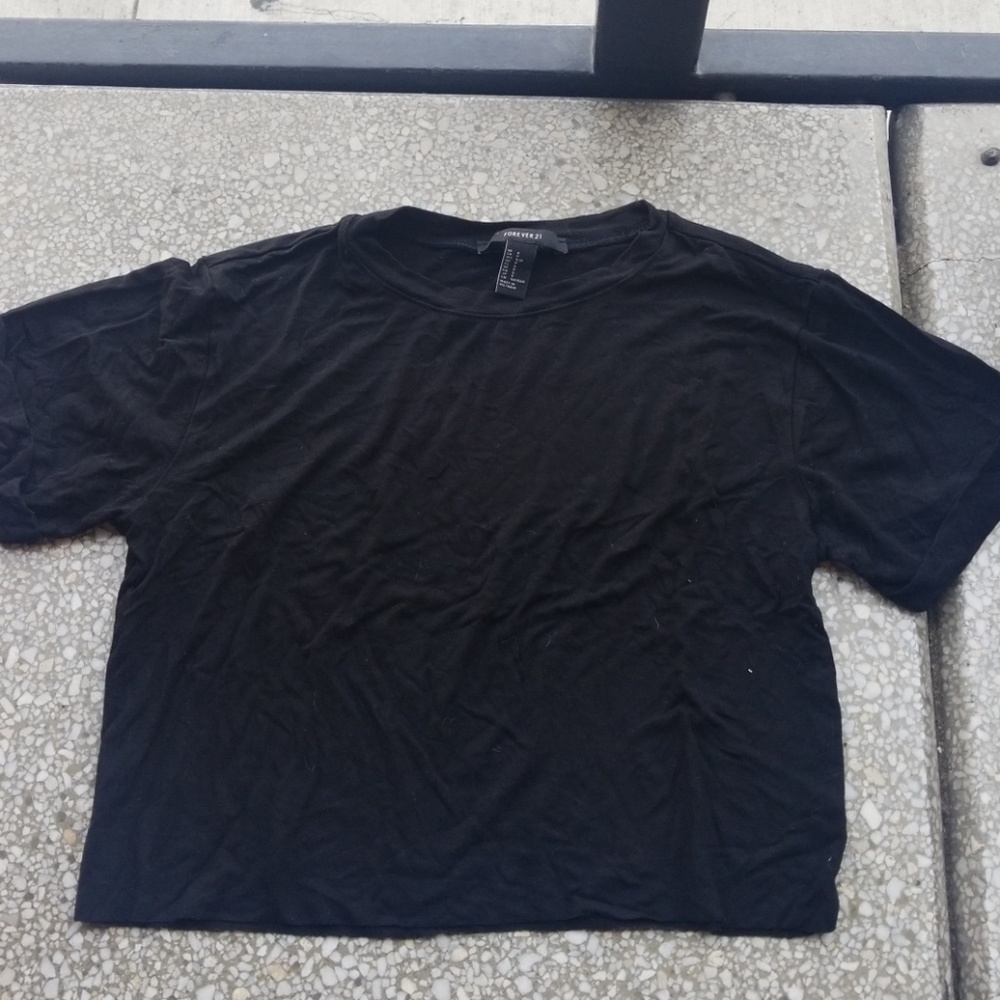 Black short sleeved crop top